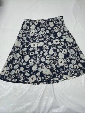 Jaclyn Smith Navy and White Floral A-Line Skirt